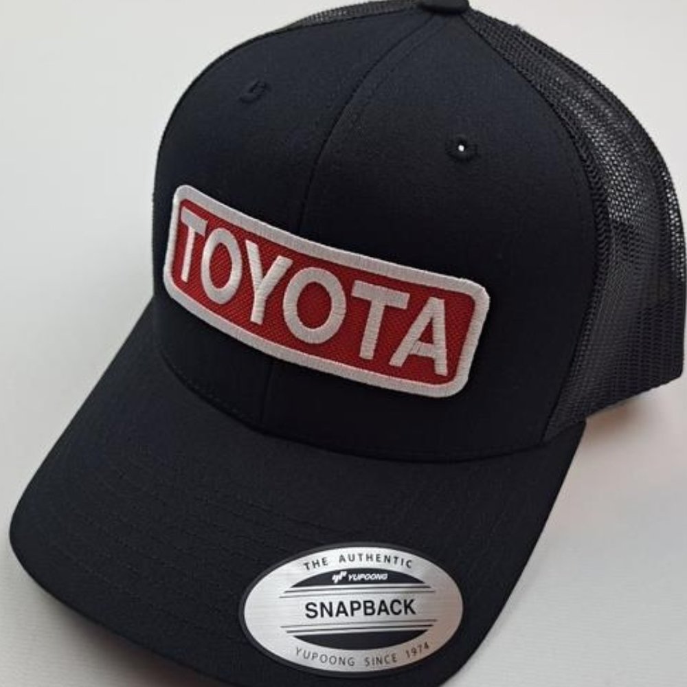 Toyota Embroidered Patch Curved Bill Trucker Mesh Snapback Hat Cap Black Retro